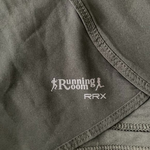 Running Room black athletic / run short / gym shorts (size XL) - Picture 3 of 5